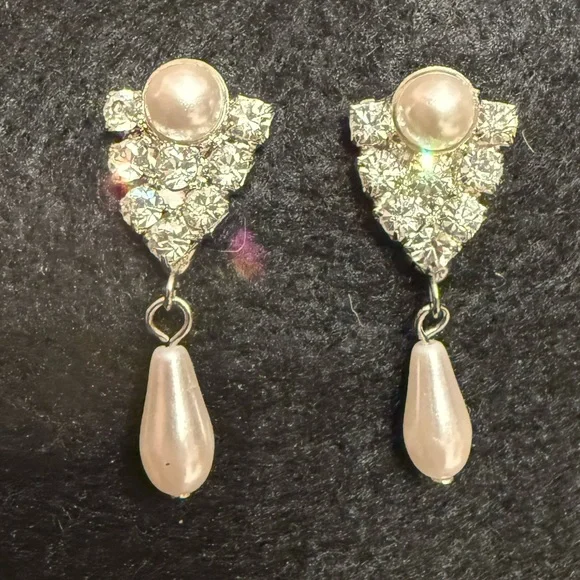 Vintage Rhinestone and Faux Pearl Drop Earrings - Picture 1 of 5